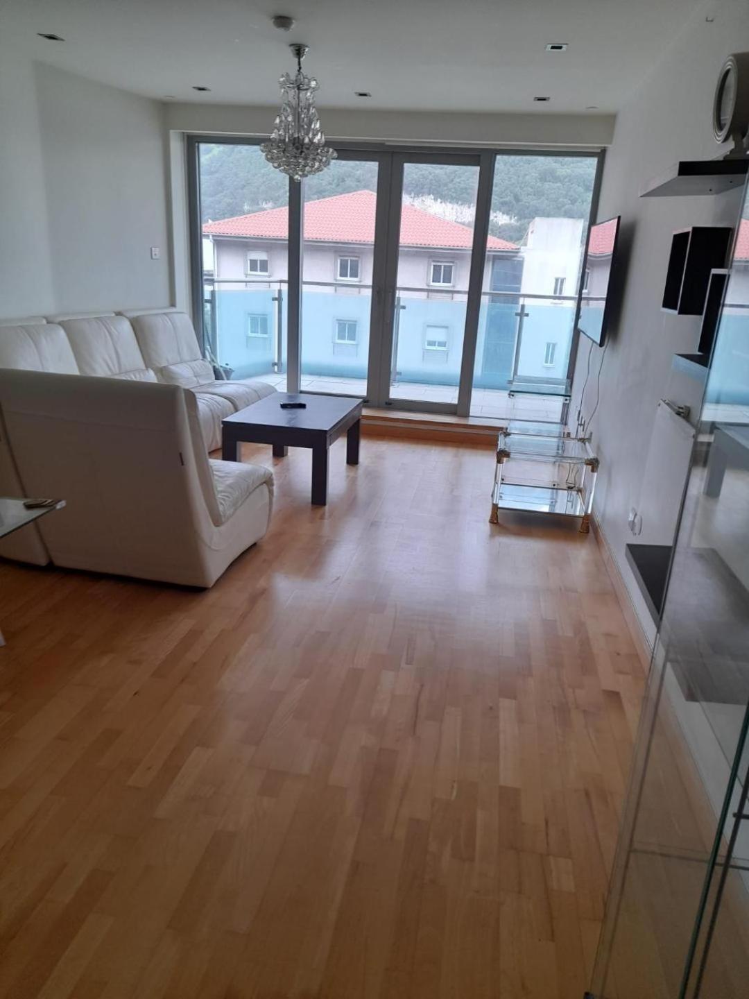Three Bedroom Flat At Ocean Village Gibraltar Exterior foto