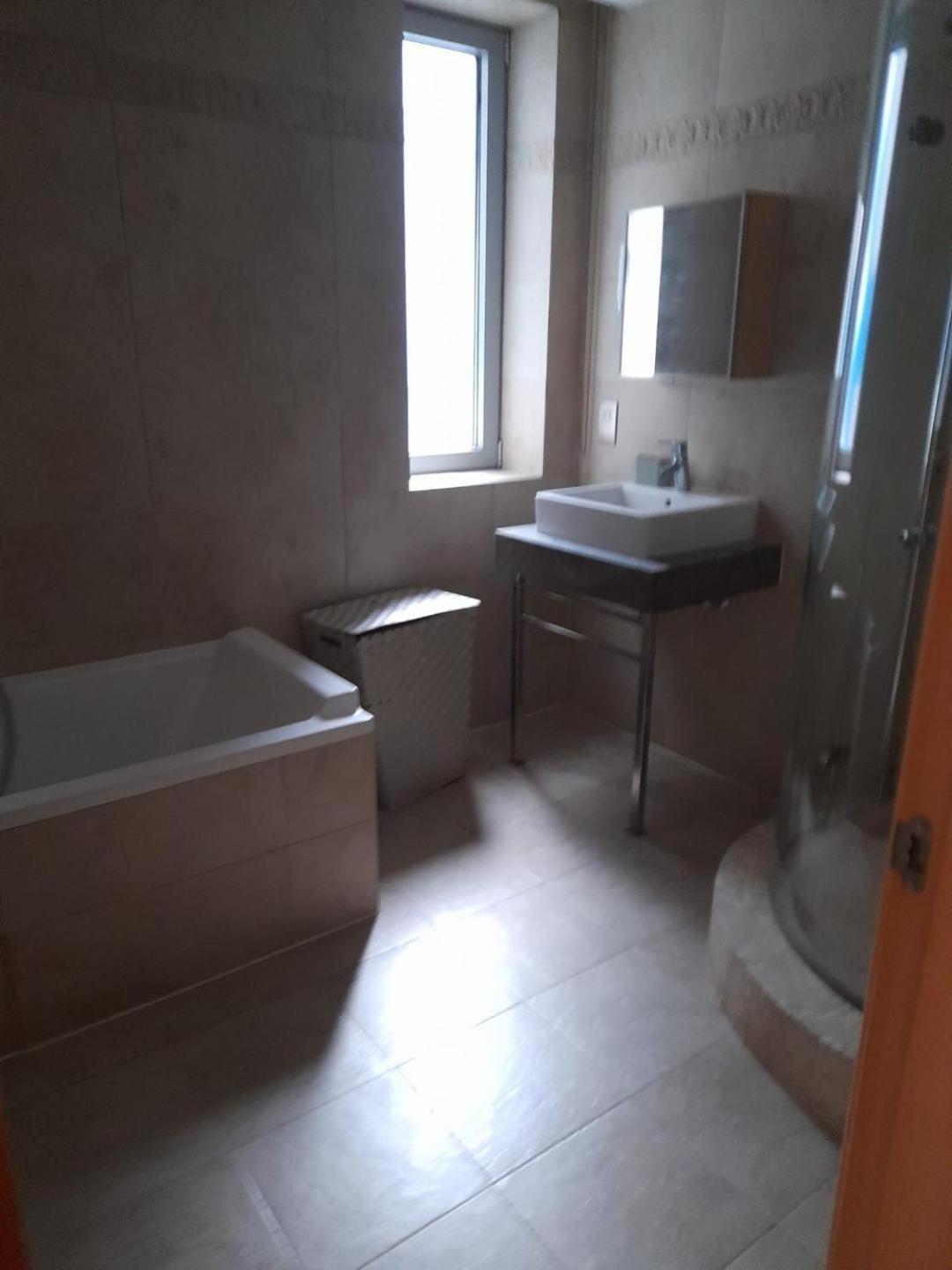 Three Bedroom Flat At Ocean Village Gibraltar Exterior foto