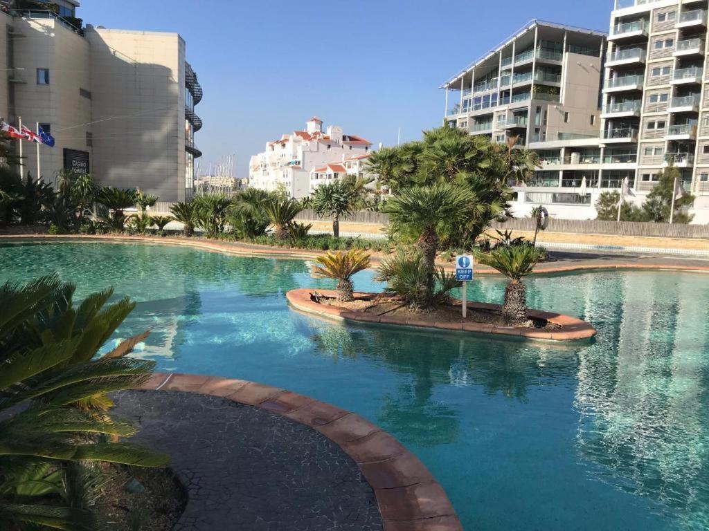 Three Bedroom Flat At Ocean Village Gibraltar Exterior foto
